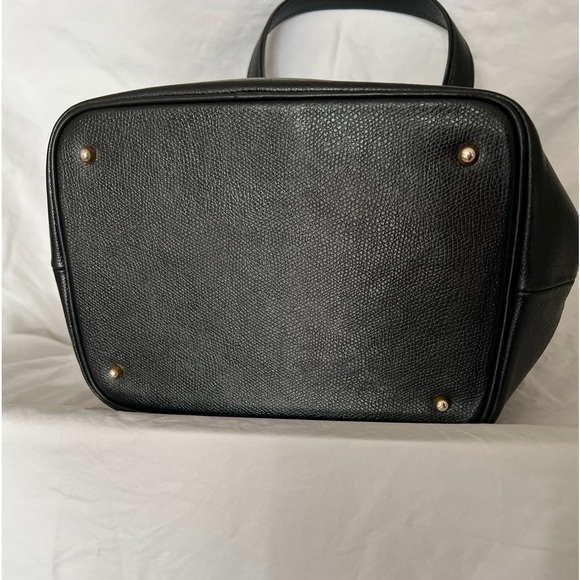 Authentic Vintage Gianni Versace blk leather bag with gold hardware - Picture 3 of 11